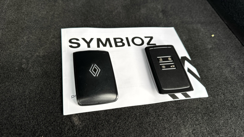 Renault Symbioz 1.6 E-Tech FHEV 145 Iconic Esprit Alpine 5dr Auto Hybrid Estate